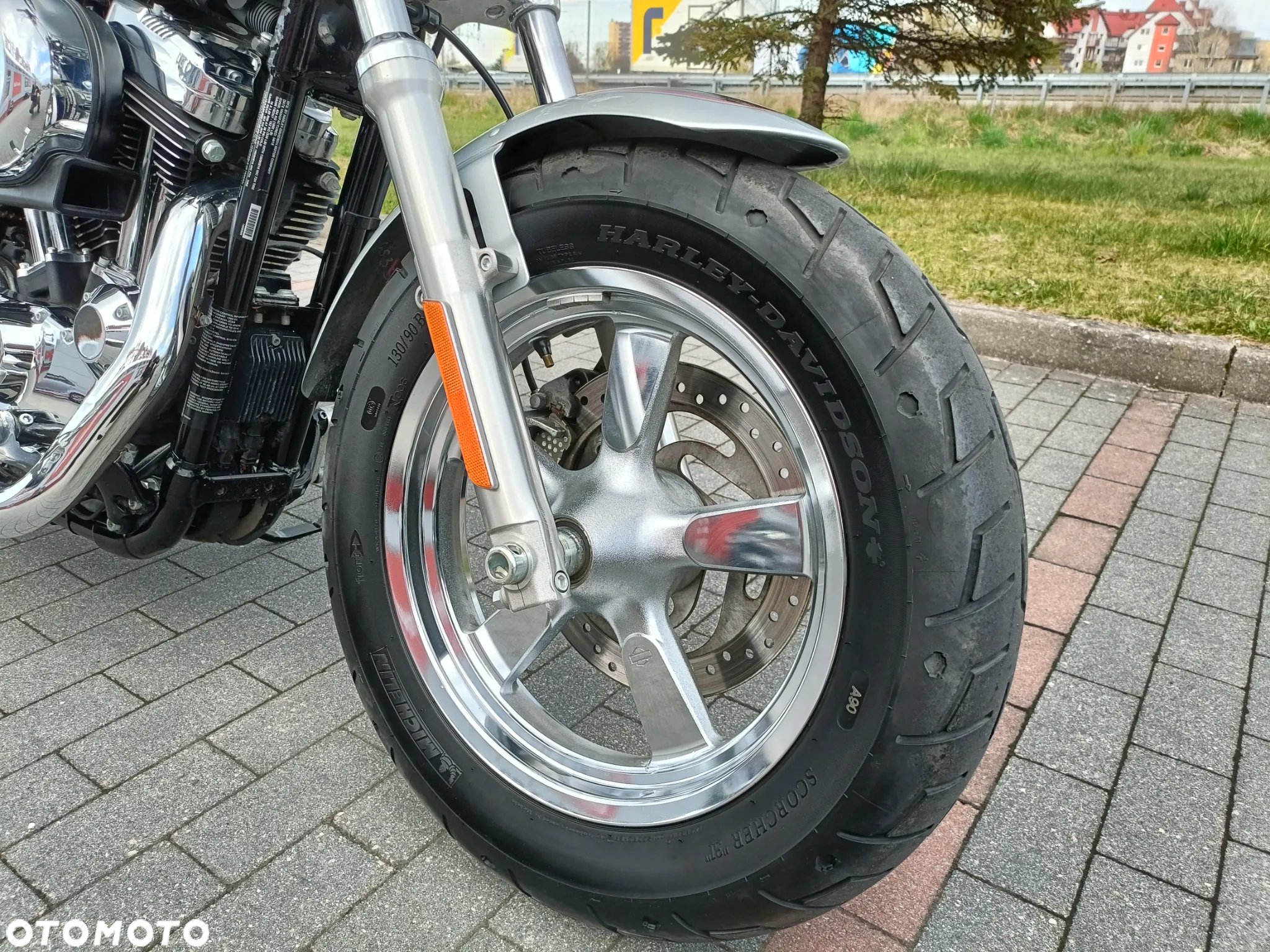 Harley-Davidson Sportster Custom 1200C - 9
