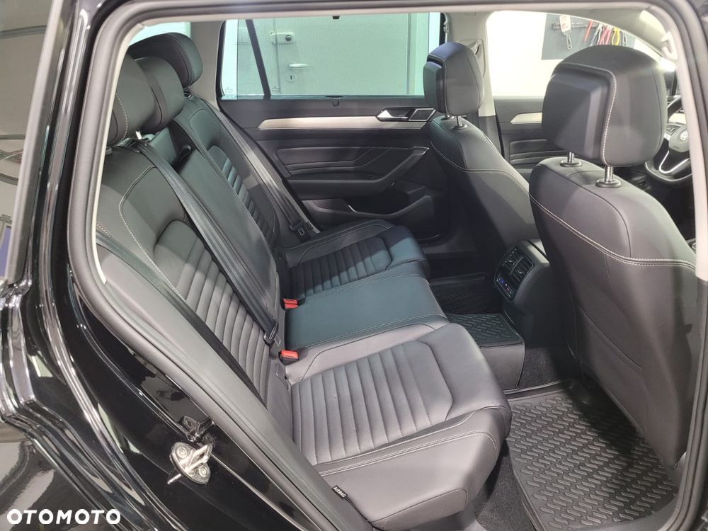 Volkswagen Passat 2.0 TDI Business DSG - 6