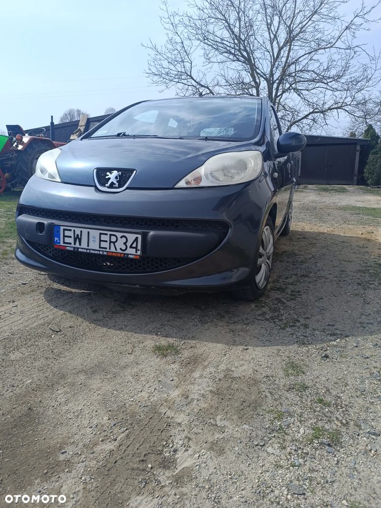 Peugeot 107 1.4 HDI Trendy - 1