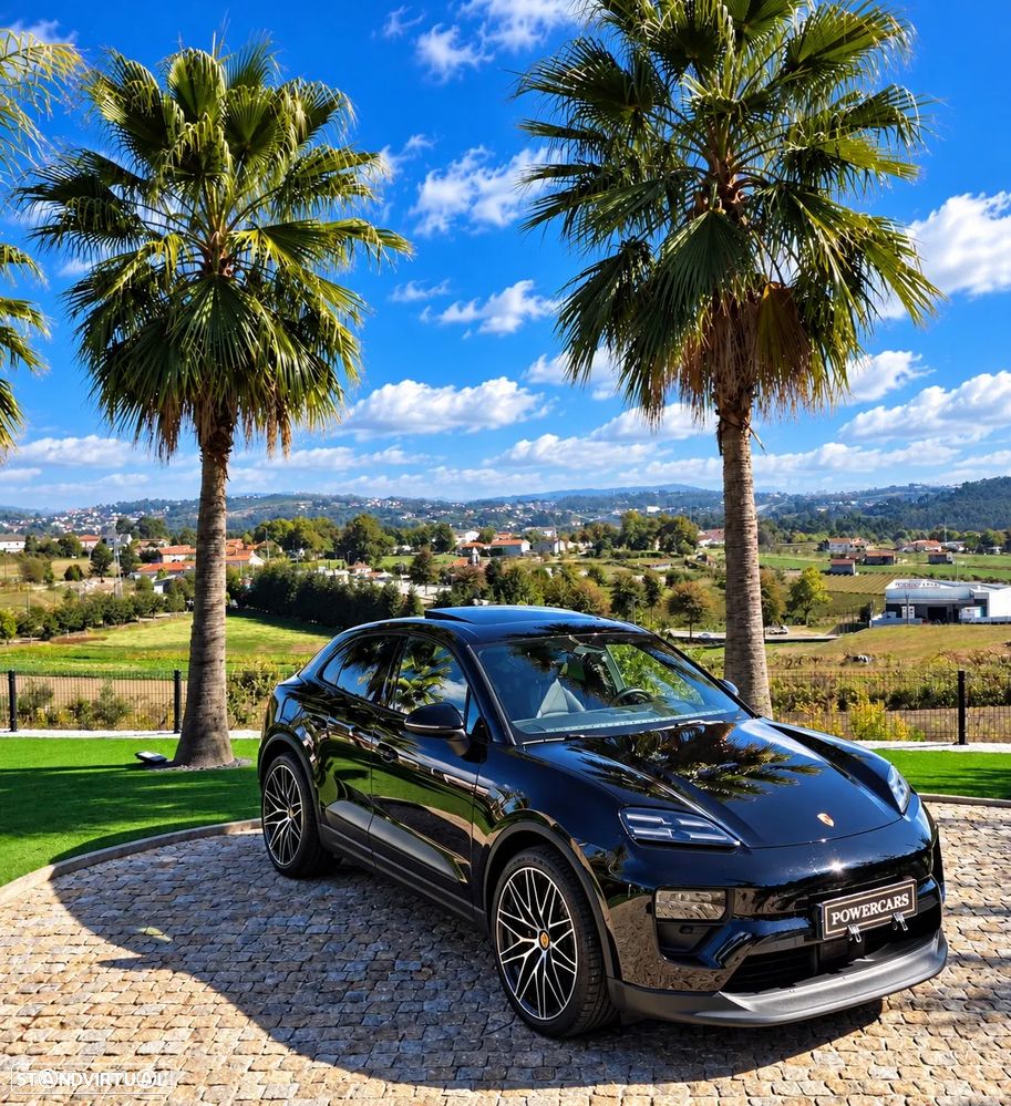 Porsche Macan Electric 4 - 8