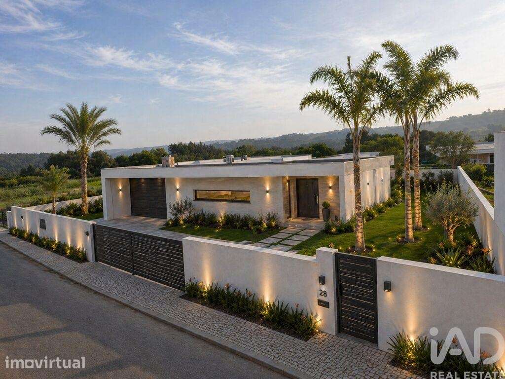 Casa / Villa T3 em Salir de Matos de 154,00 m2 - Grande imagem: 4/30