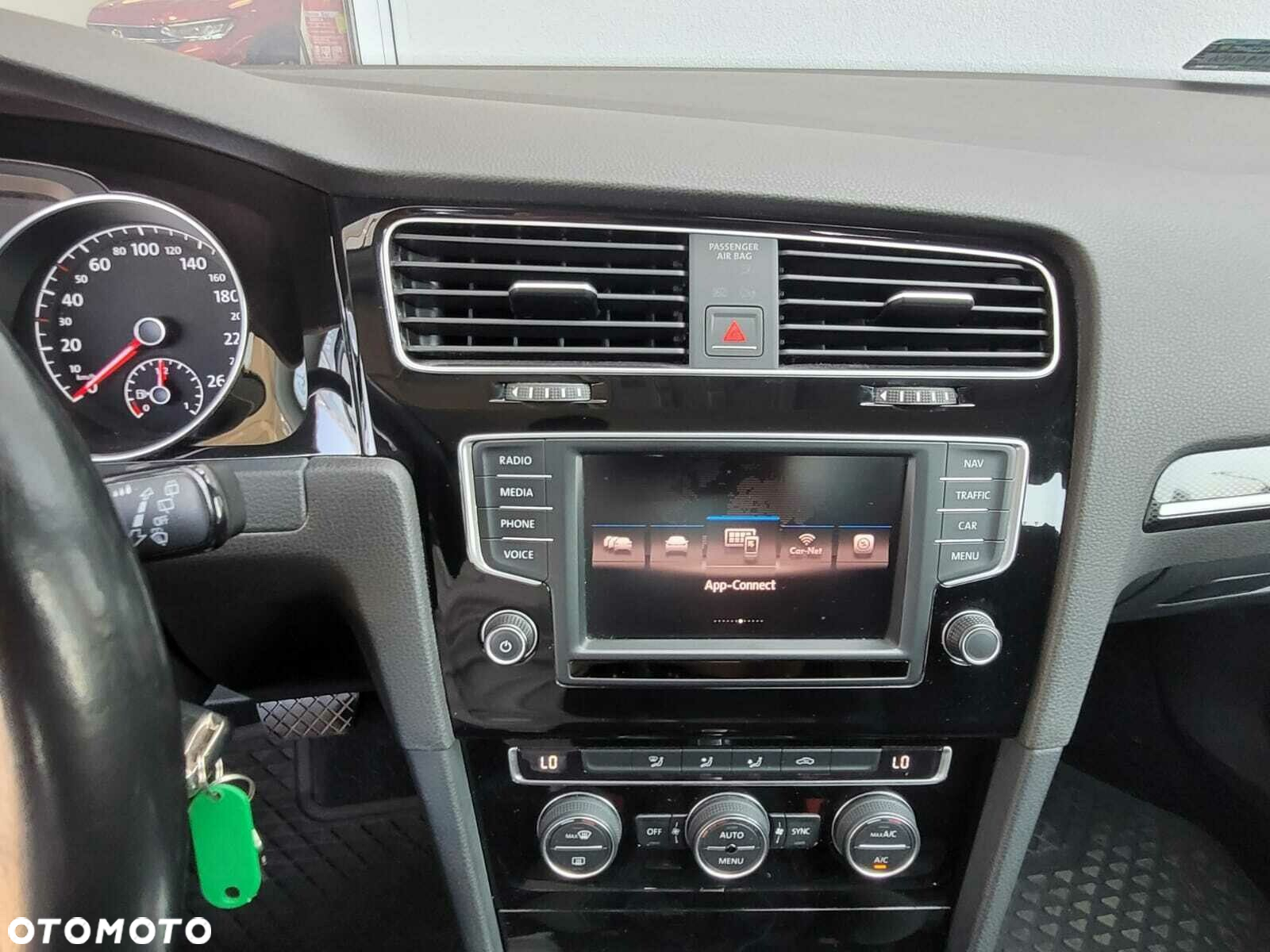 Volkswagen Golf VII 1.4 TSI BMT ACT Highline DSG - 8