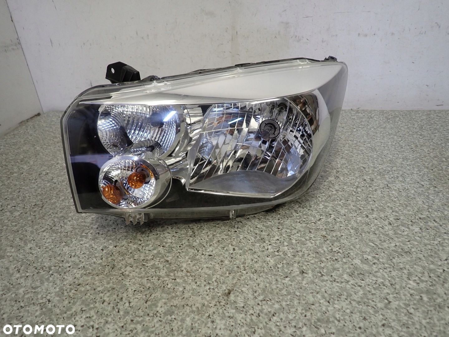 SUZUKI CELERIO 14-19 REFLEKTOR PRZEDNI LEWY LAMPA PRZEDNIA LEWA EUROPA - 1