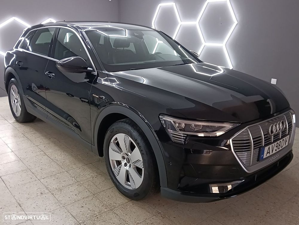 Audi e-tron 55 quattro S line - 1