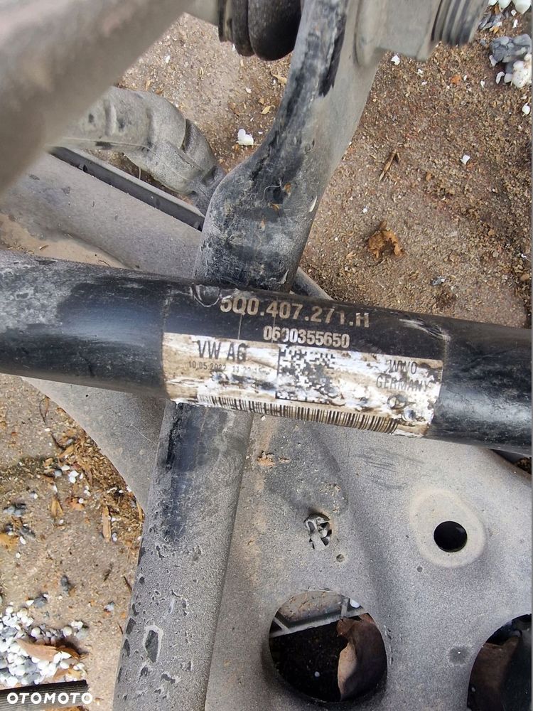 półoś lewa vw t-roc lift 2022 rok 5q0407271h - 2