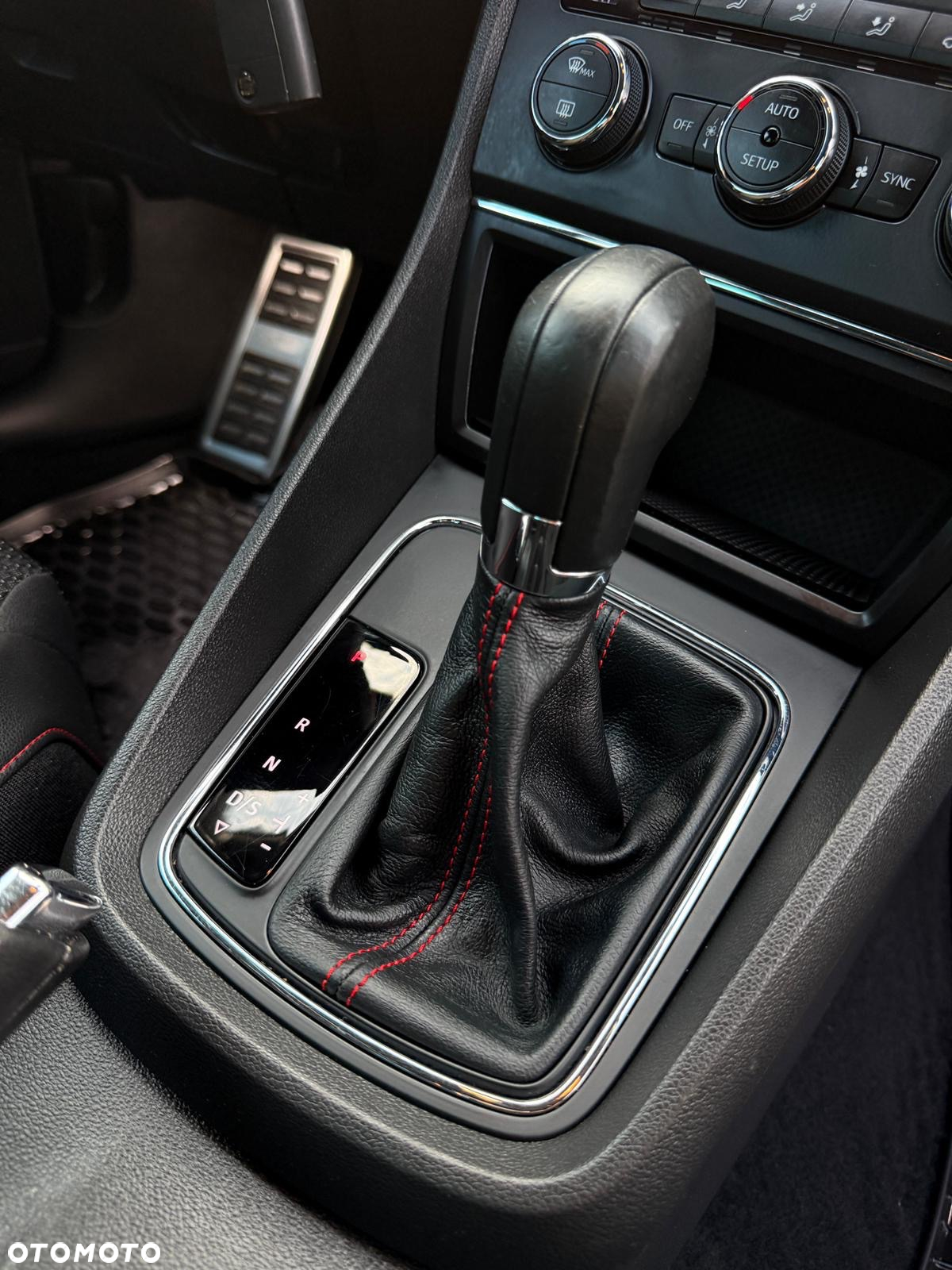 Seat Leon 2.0 TDI DPF DSG FR - 17