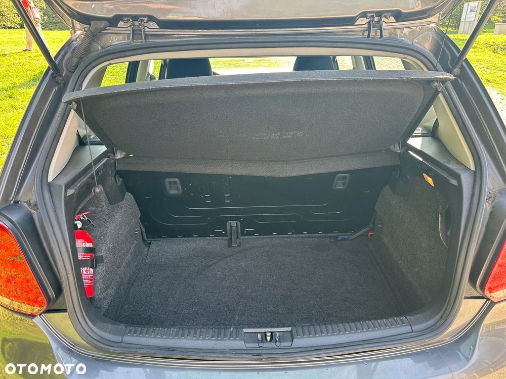 Volkswagen Polo - 17