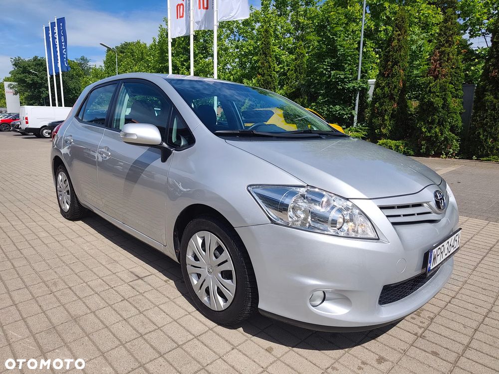 Toyota Auris 1.6 Sol - 3