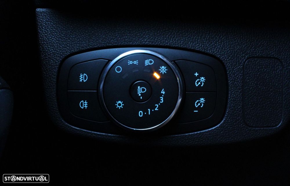 Ford Focus 1.0 EcoBoost Active Aut. - 17