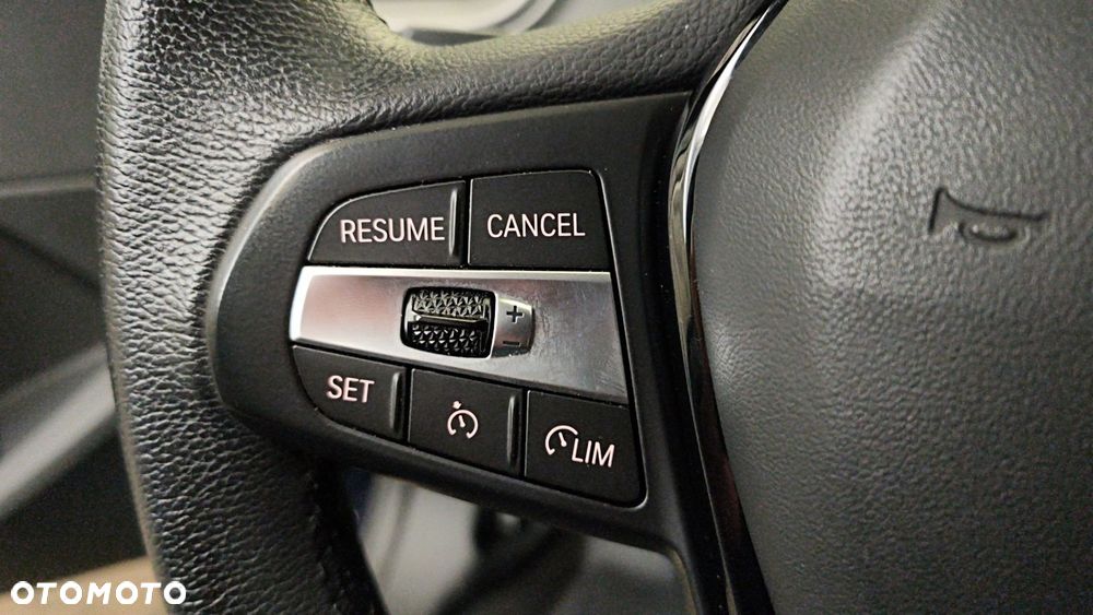 BMW Seria 1 118i Advantage - 21