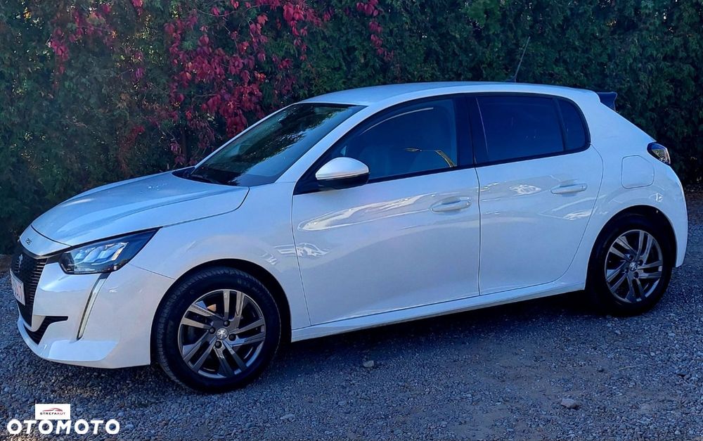 Peugeot 208 - 17