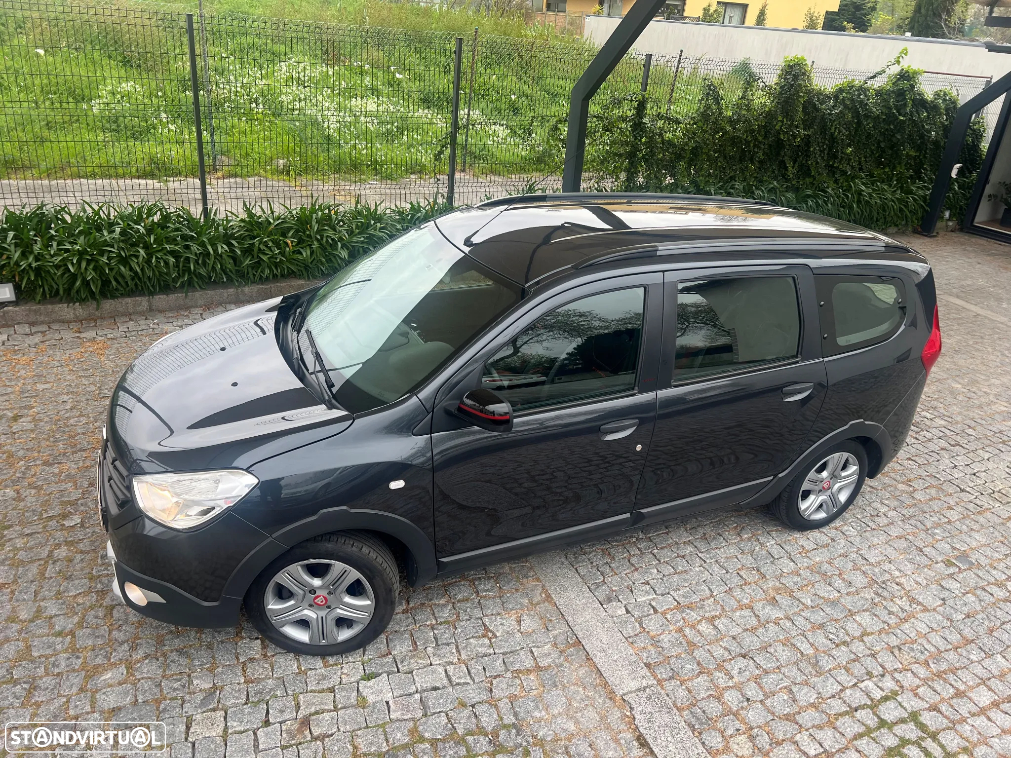 Dacia Lodgy 1.3 TCe Stepway 7L - 10