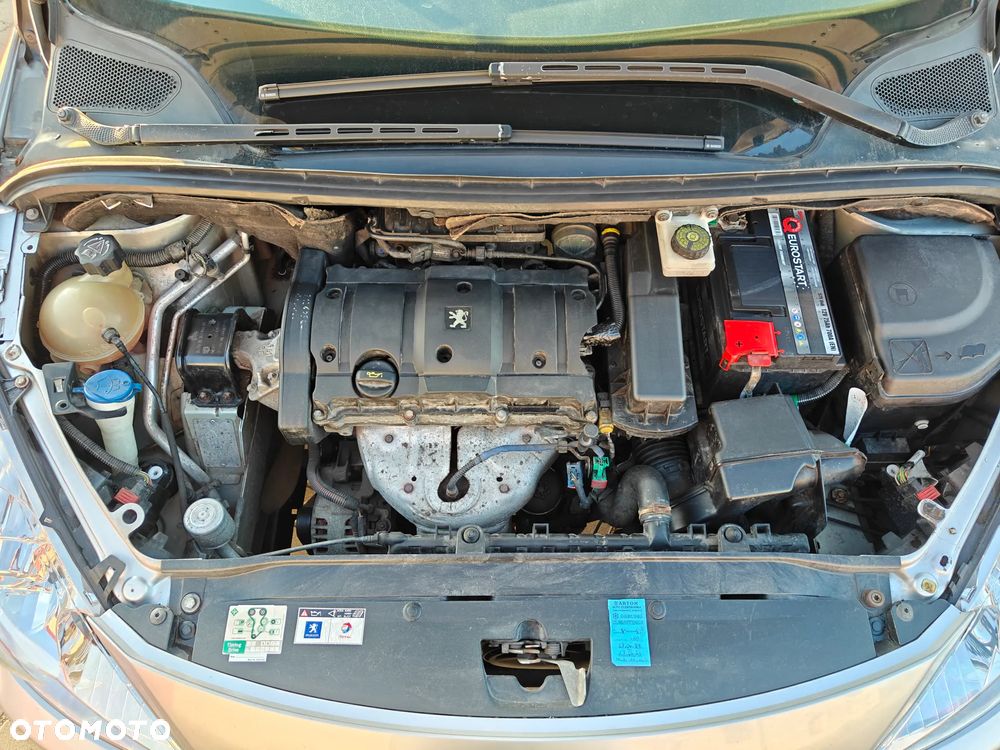 Peugeot 307 1.6 - 15