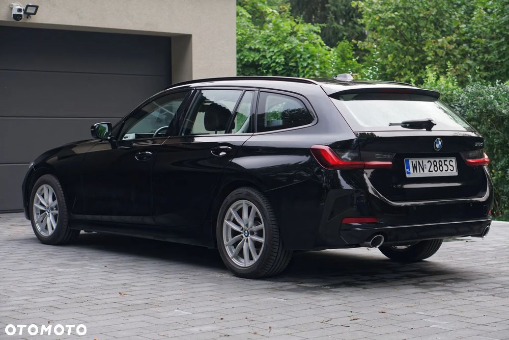 BMW Seria 3 318d - 5