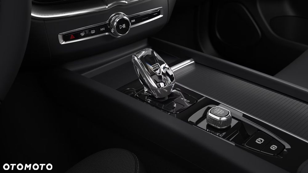 Volvo XC 60 B5 B AWD Ultra Black Edition - 9