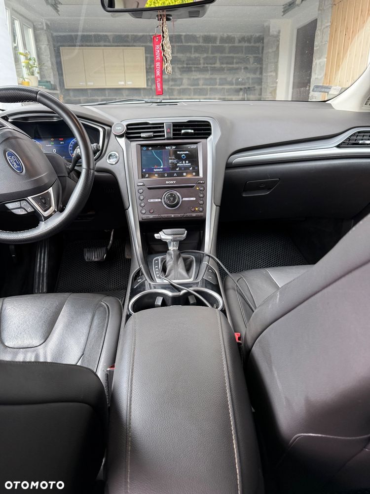 Ford Mondeo 2.0 TDCi Titanium PowerShift - 28