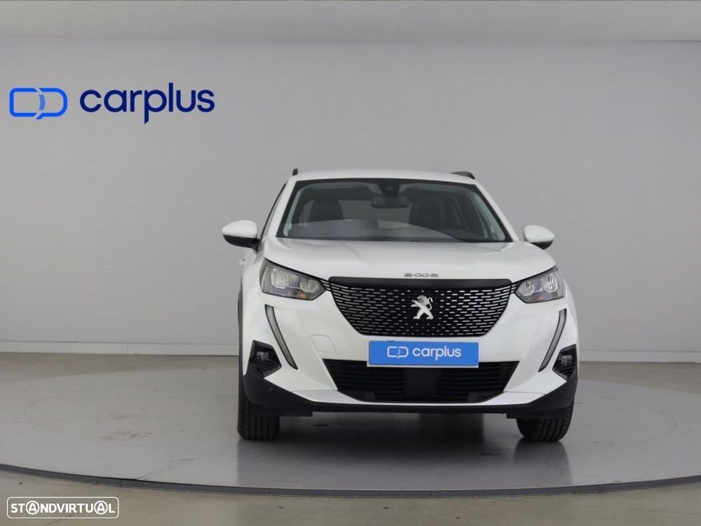 Peugeot 2008 1.2 PureTech Allure — fotografia 3