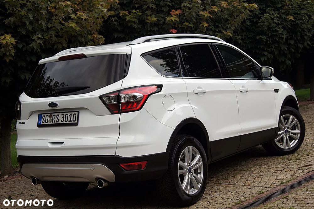 Ford Kuga - 2
