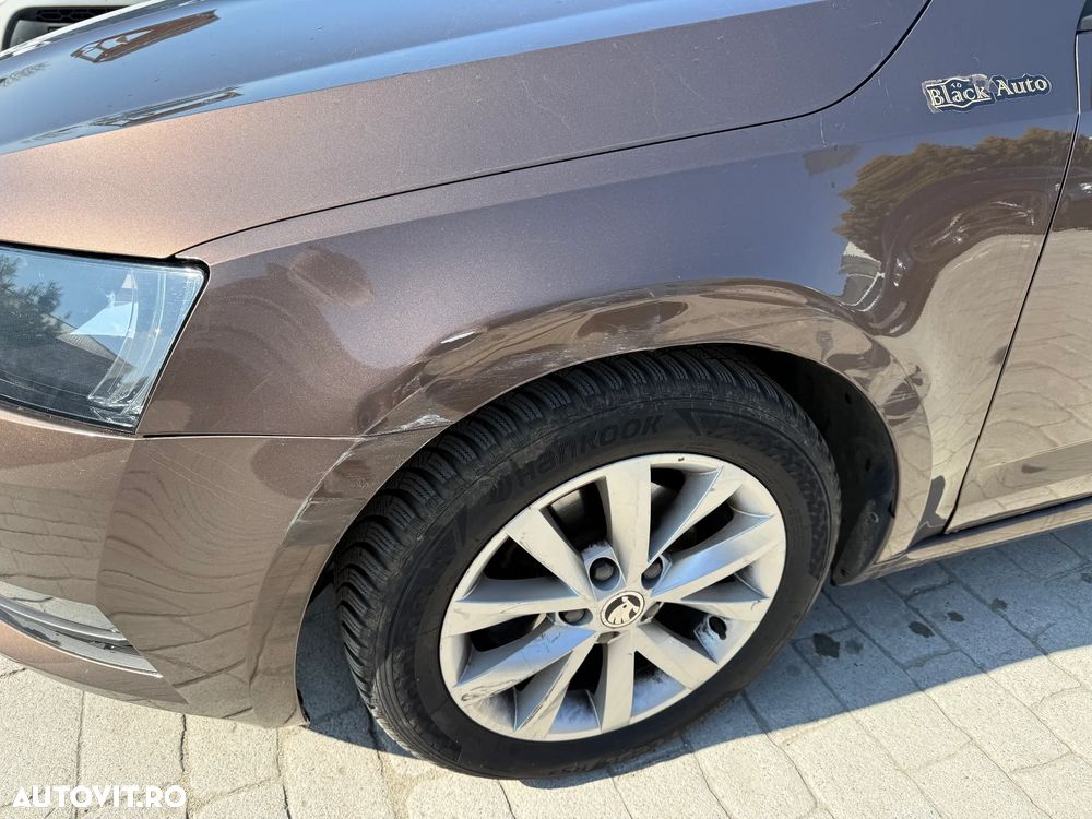 Skoda Octavia 1.6 TDI DSG Ambition - 3