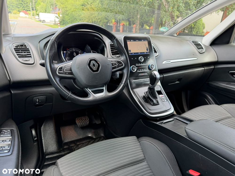 Renault Scenic - 18