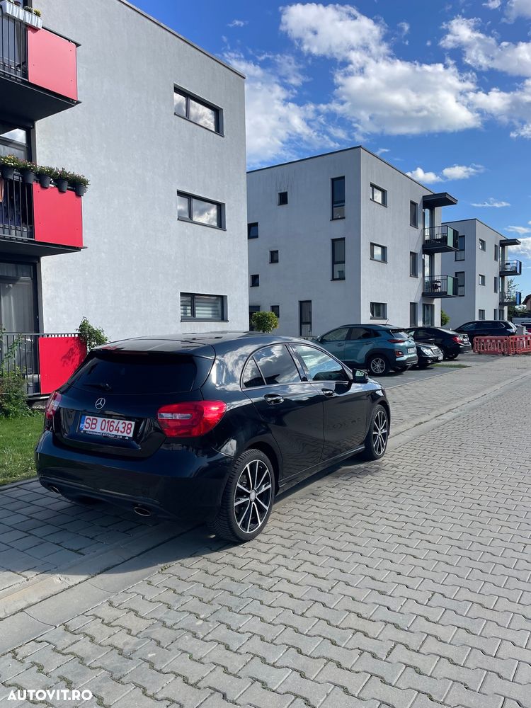 Mercedes-Benz A 180 (BlueEFFICIENCY) 7G-DCT Urban - 2