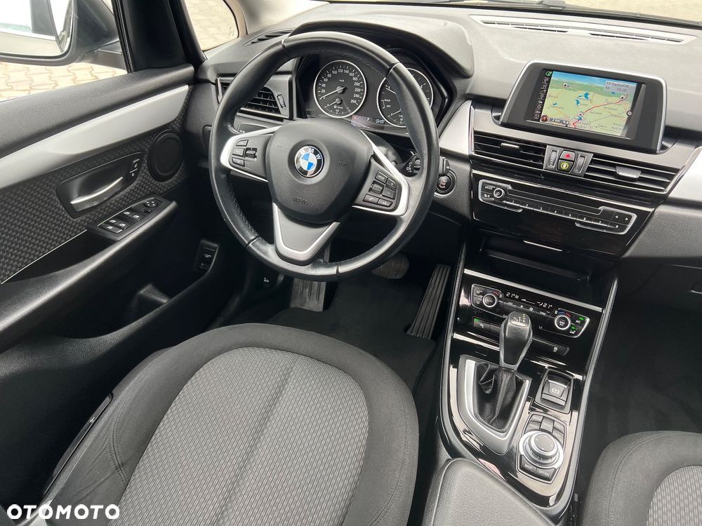 BMW Seria 2 218d Sport-Aut Luxury Line - 19