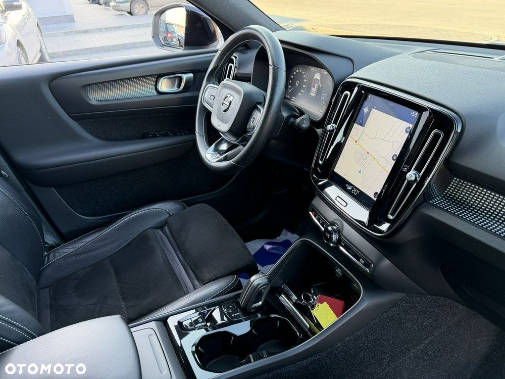 Volvo XC 40 D4 SCR AWD R-Design - 34