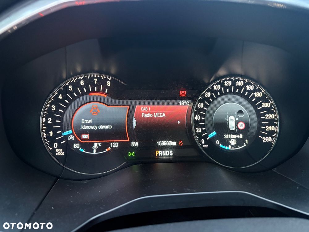 Ford S-Max - 11