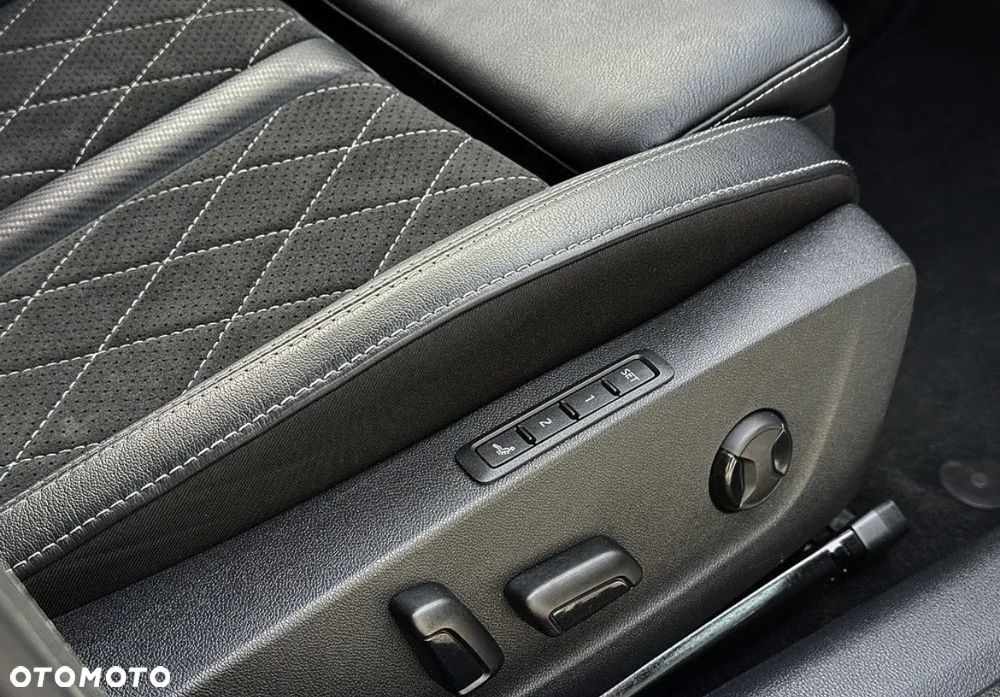 Skoda Octavia 2.0 TDI RS DSG - 11