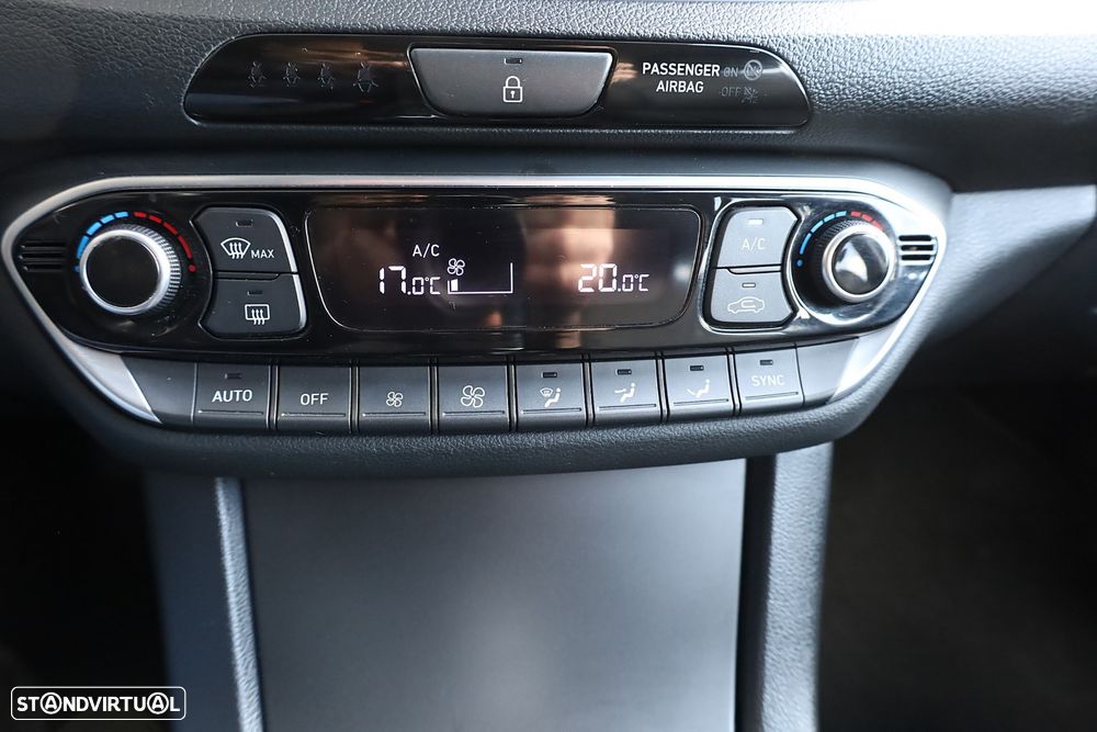 Hyundai i30 1.0 T-GDI Style Plus - 32