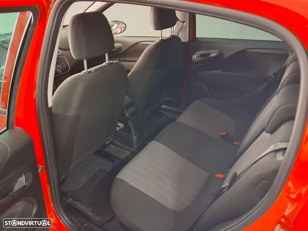 Fiat Punto 1.2 Lounge S&S - 12