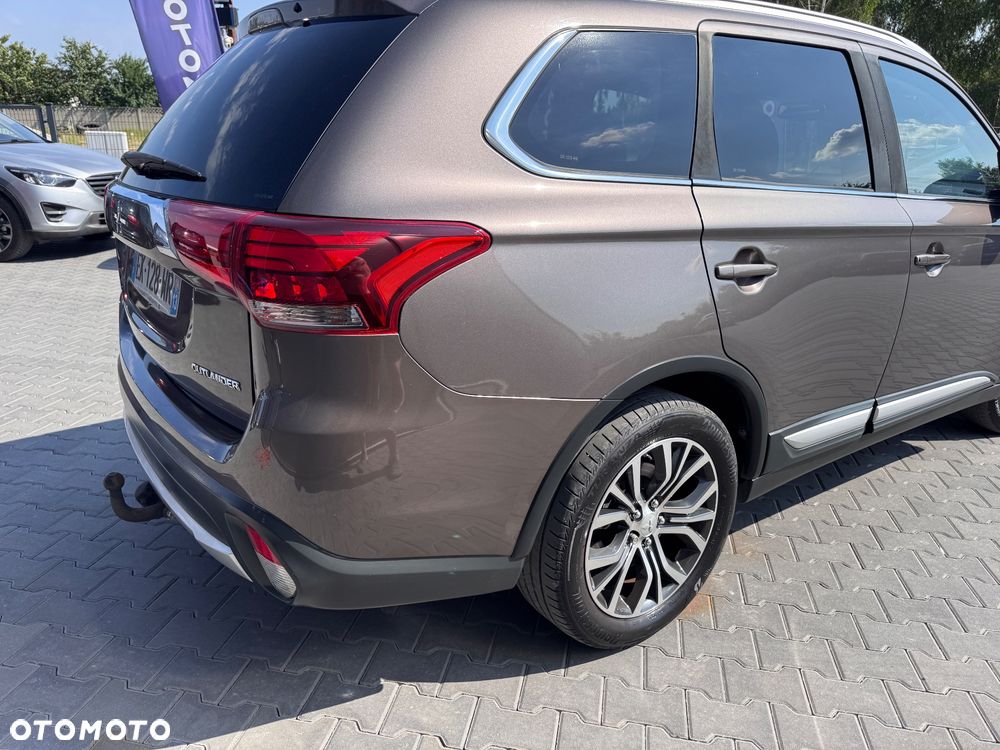 Mitsubishi Outlander 2.2 DID Instyle Navi - 10