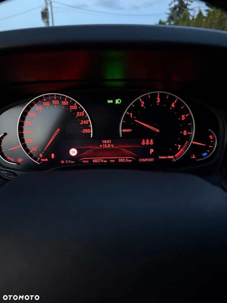 BMW Seria 3 320i Sport Line - 15