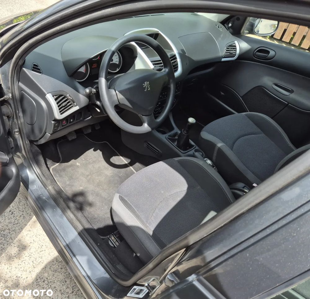 Peugeot 206 plus - 15
