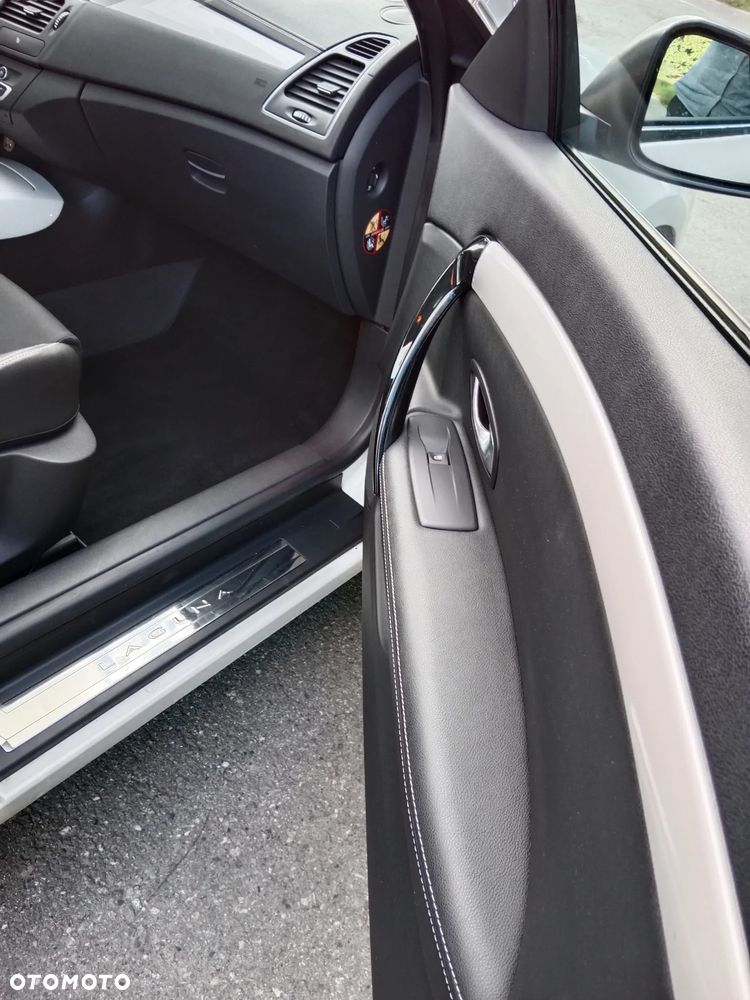 Renault Laguna 2.0 dCi Monaco GP2 - 30