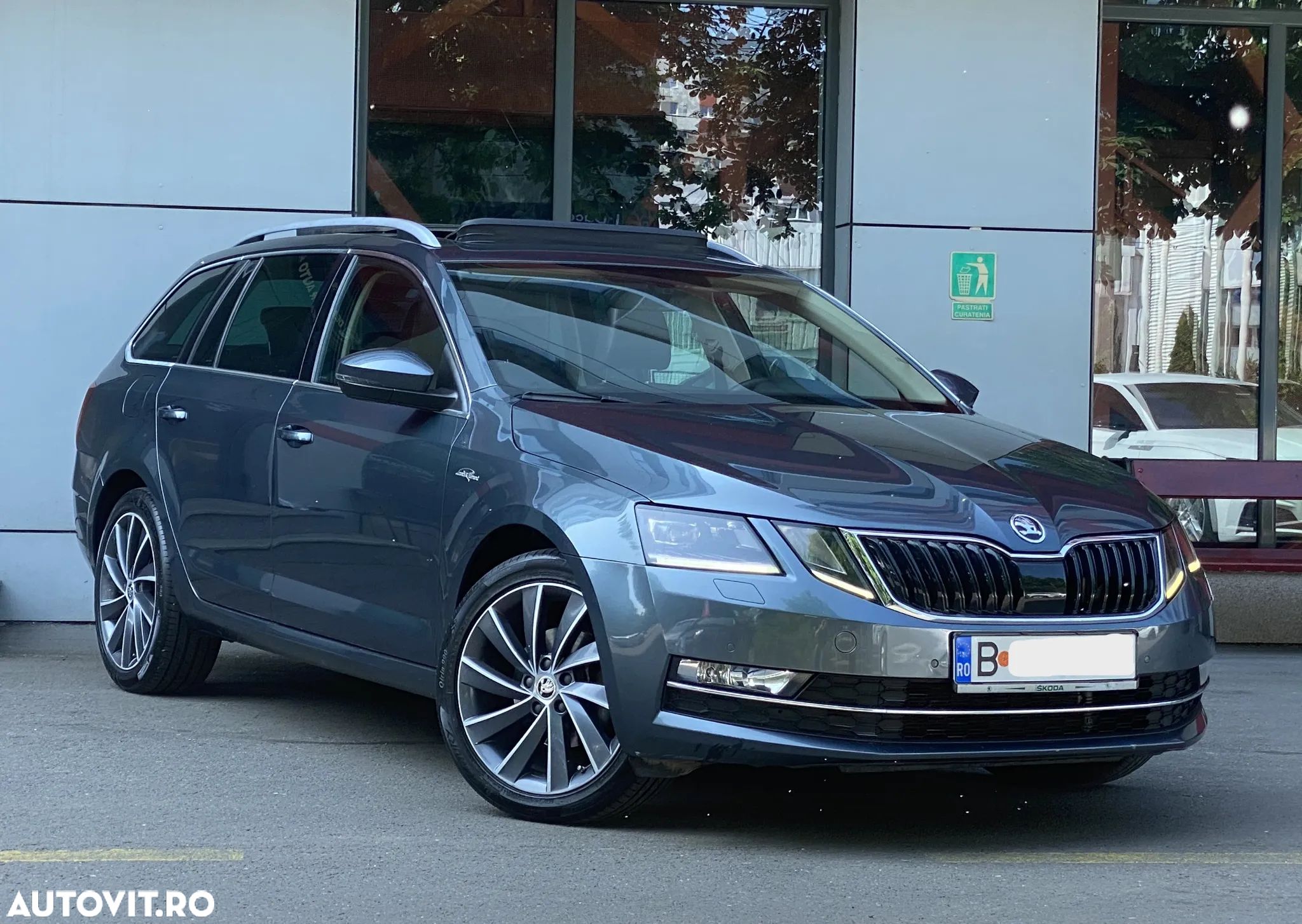 Skoda Octavia Combi 2.0 TDI DSG L&K - 1