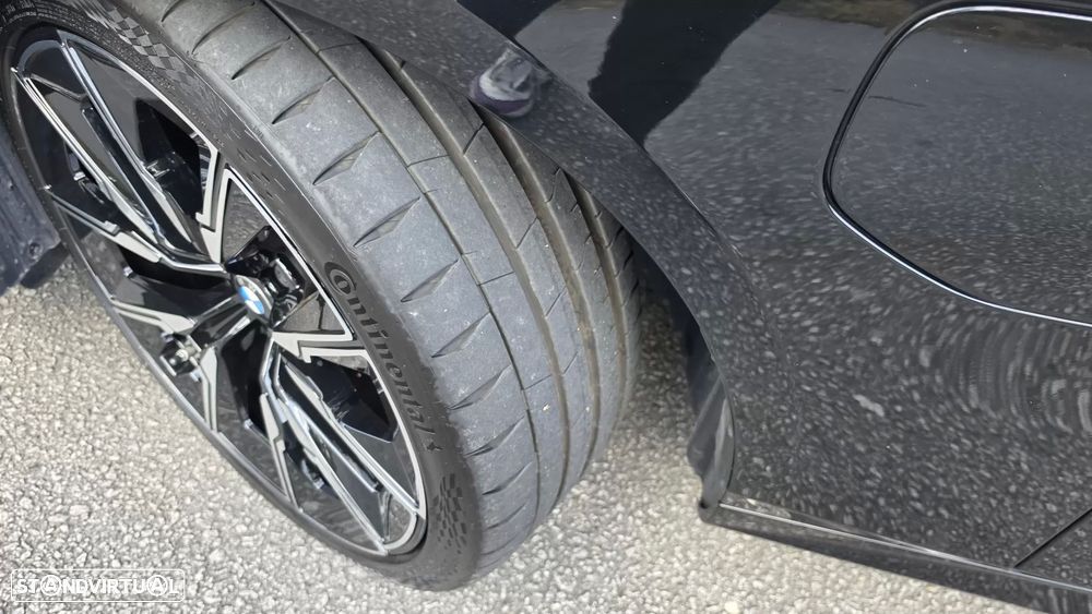 BMW 530 e Pack Desportivo M Pro - 38