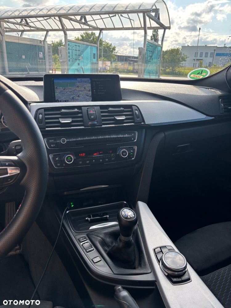 BMW 3GT 325d GT M Sport - 12