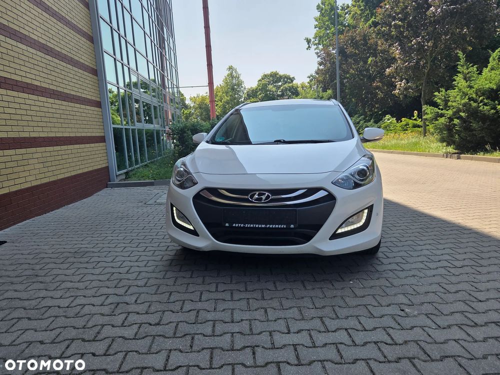 Hyundai i30 1.6 CRDi Premium - 4