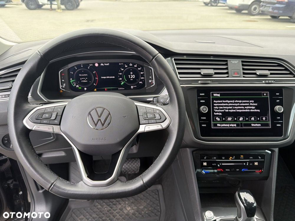 Volkswagen Tiguan - 13