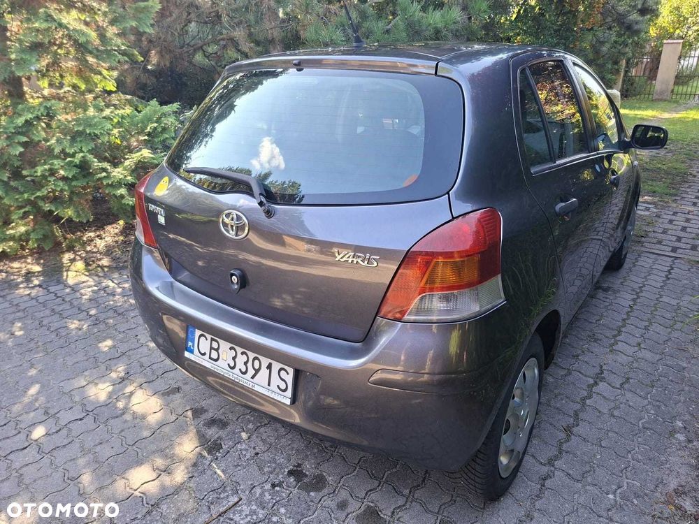 Toyota Yaris - 2