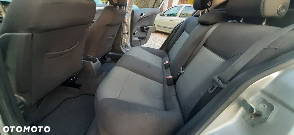 Opel Astra - 38
