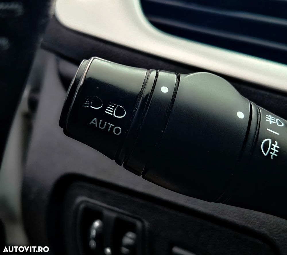 Renault Grand Scenic - 24