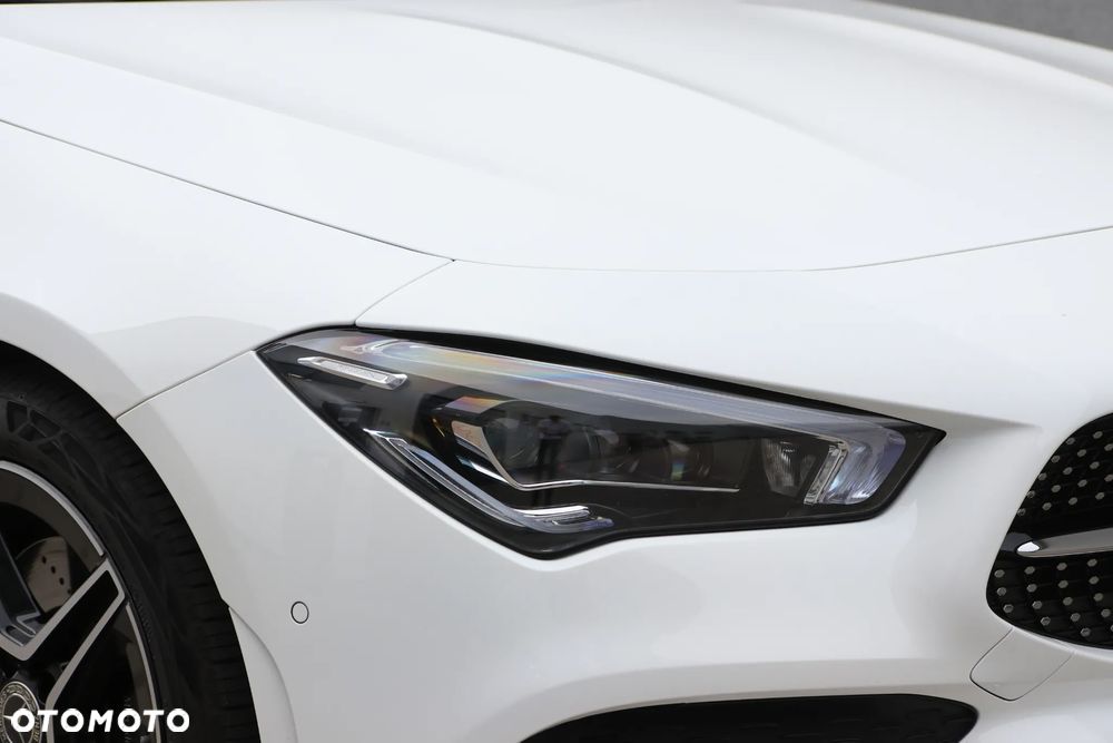 Mercedes-Benz CLA 200 AMG Line 7G-DCT - 9