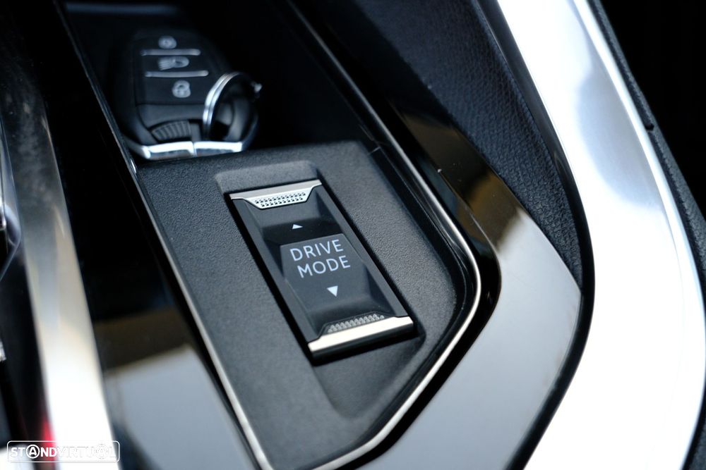 Peugeot 5008 1.2 PureTech Allure EAT8 - 40