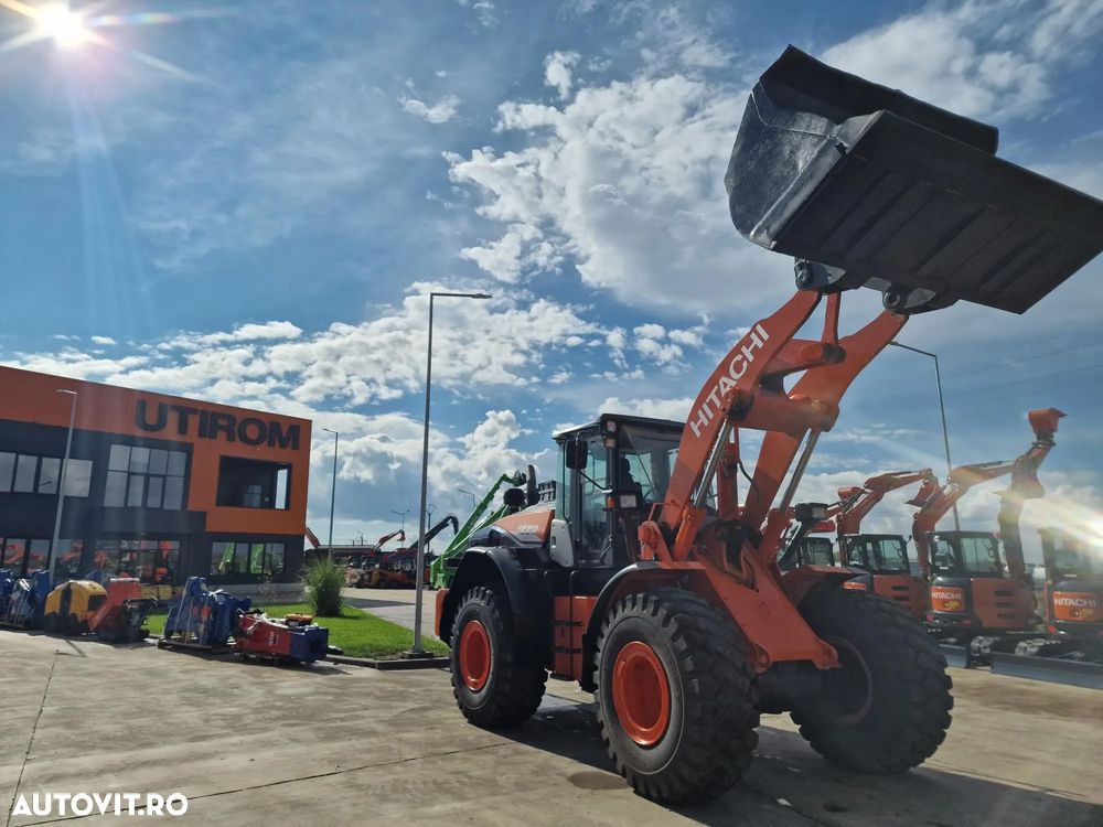 Hitachi ZW220-6, cupa 3,5mc, 2018, 10.546h, produs in JAPONIA, Anv 23,5R25 80% ok, Masa operationala 20 tone, camera luat vederi spate, consum mediu 10,5l/ora, Stare foarte buna, posibilitate leasing 3 ani, AC Climatronic, computer in PROMOTIE 53.900 EUR+Tva - 6