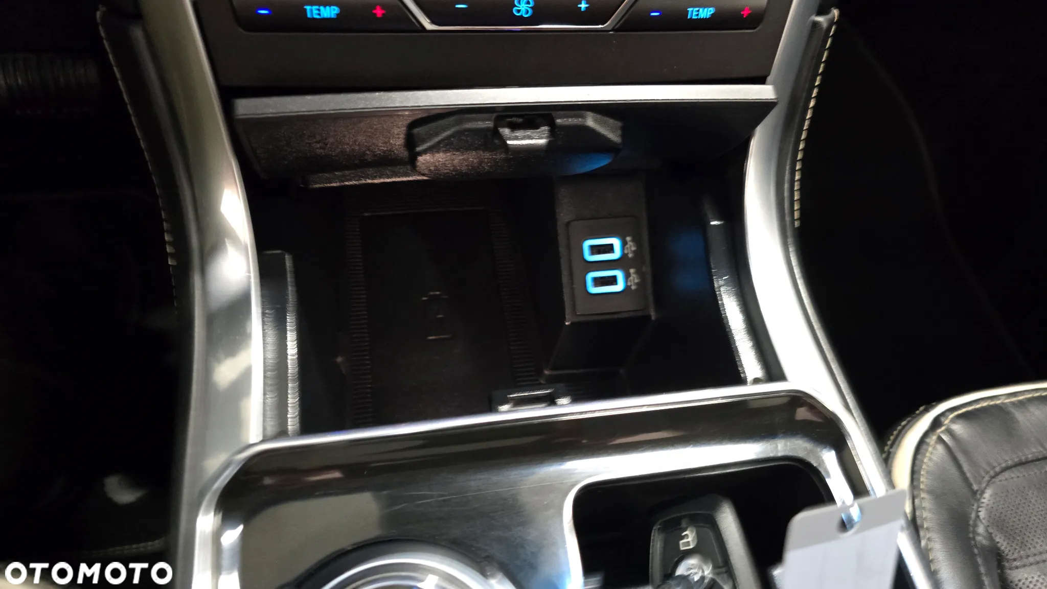 Ford Edge 2.0 EcoBlue Bi-Turbo 4x4 Vignale - 35