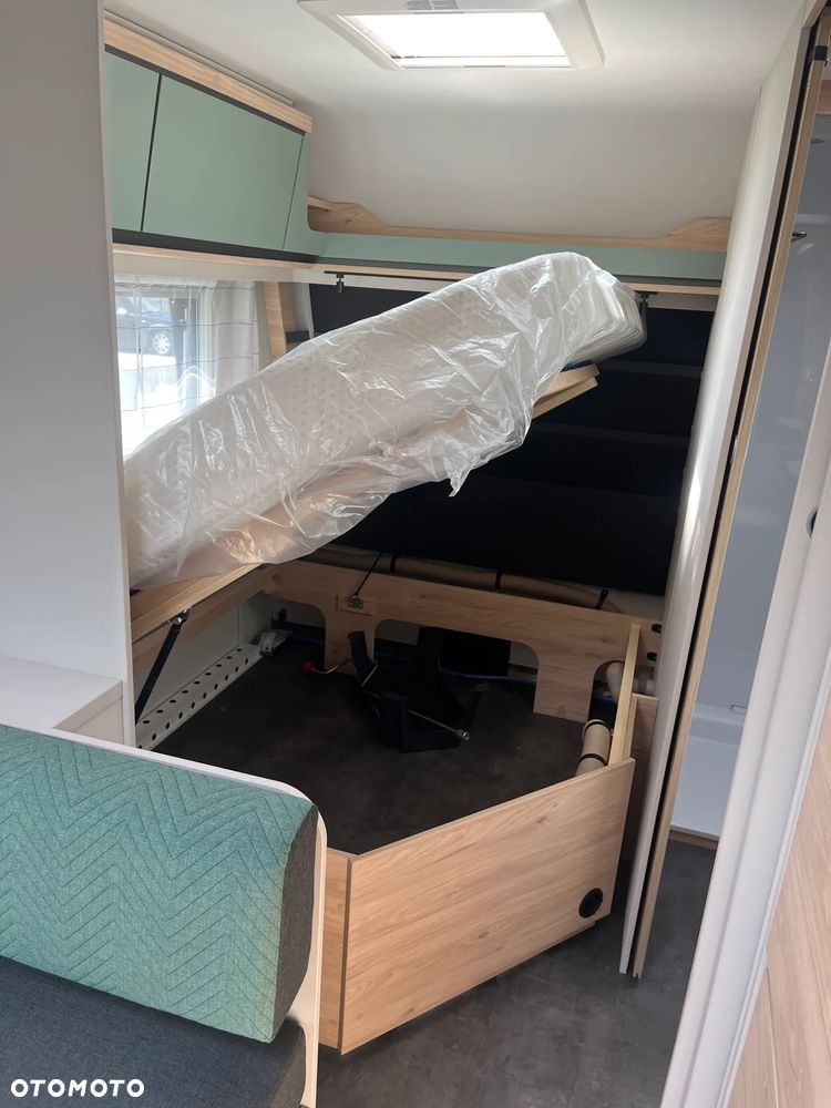 Dethleffs Camper 560 FMK - 25
