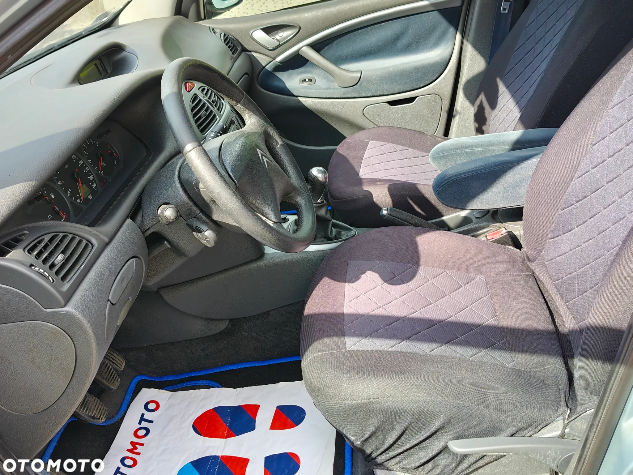 Citroën C4 2.0 16V Exclusive - 7