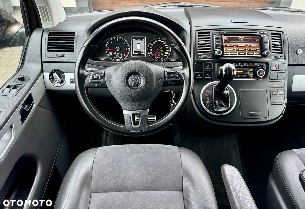 Volkswagen Multivan - 9